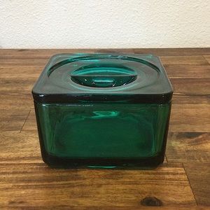 Vintage Jeanette Refrigerator Dish and Cover